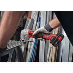 Akumulátorové nůžky na kov Flex SHE 16 18.0-EC