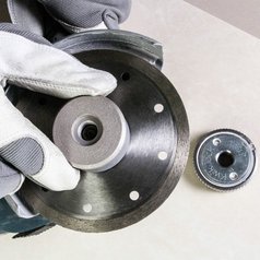 Diamantova fréza na začišťování hran obkladů